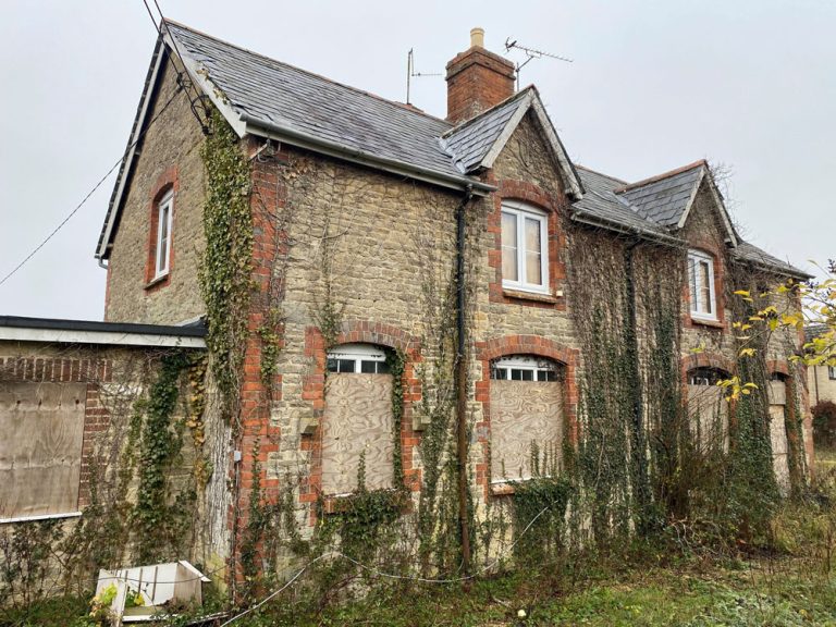 Carterton, Oxfordshire9 Units AJW Land & Development